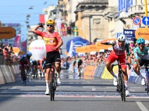 Dversnes le coup de maître : l’échappée de folie tient jusqu’à Milan et offre une victoire historique à Uno-X ! Le Giro reste sous contrôle de Vingegaard